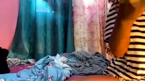 Snapshot of indian_couple247 chatting on October 14, 2:45 am new indian couple online show from October 14, 2:45 am