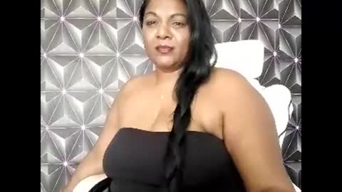 indiandelia online show from January 10, 9:11 am