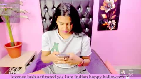 Snapshot of indianflame chatting on November 14, 6:17 pm PARADISEQUEEN online show from November 14, 6:17 pm