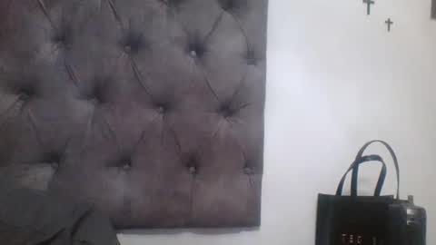 Snapshot of indianjasmin chatting on December 15, 4:59 pm priya online show from December 15, 4:59 pm