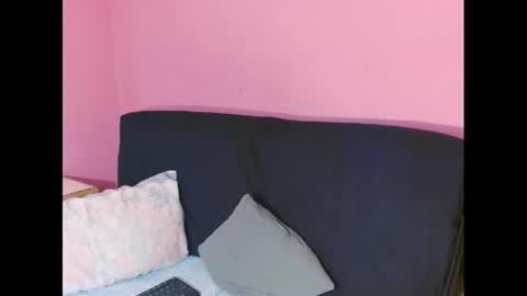 Snapshot of indiankiara2_a chatting on December 11, 2:44 pm Sammy online show from December 11, 2:44 pm