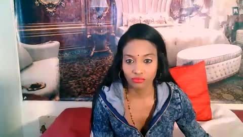 Leah online show from October 13, 6:46 am