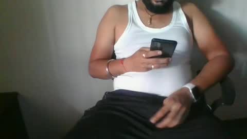 Snapshot of indianlover1433 chatting on February 16, 9:59 am Indian lover online show from February 16, 9:59 am