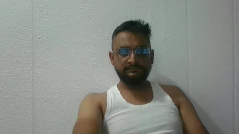 Snapshot of indianlover1433 chatting on September 12, 6:24 am Indian lover online show from September 12, 6:24 am