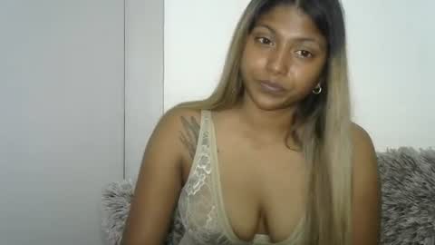 Snapshot of indianqtpie6 chatting on November 3, 6:09 pm indianqtpie6 online show from November 3, 6:09 pm