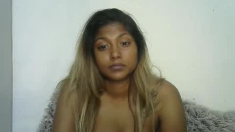 Snapshot of indianqtpie6 chatting on December 2, 6:47 pm indianqtpie6 online show from December 2, 6:47 pm