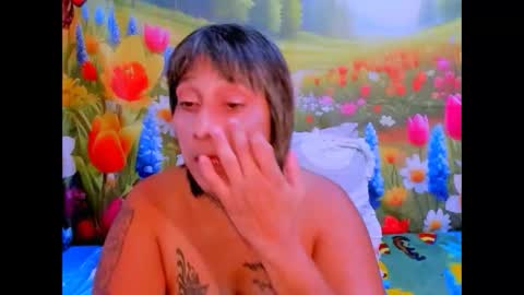 indianroxy27 online show from January 10, 7:54 am