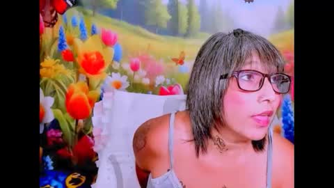 indianroxy27 online show from March 12, 7:09 pm