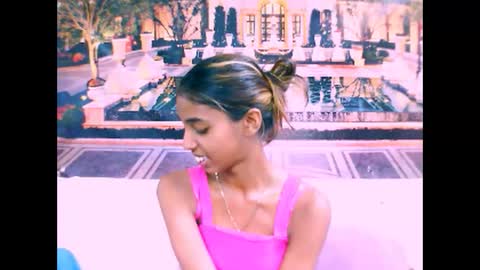 Snapshot of indiansexyslender4u2luv chatting on February 9, 6:01 am indiansexyslender4u2luv online show from February 9, 6:01 am