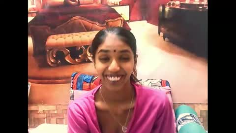 Snapshot of indiansexyslender4u2luv chatting on October 13, 5:18 am indiansexyslender4u2luv online show from October 13, 5:18 am
