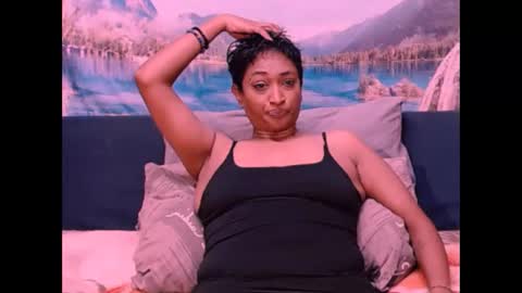 Snapshot of indianspicy69 chatting on December 22, 2:39 am Shreya online show from December 22, 2:39 am