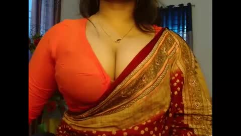 tina online show from January 7, 7:55 am