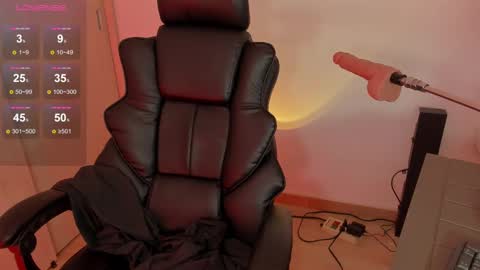 Snapshot of indie_78 chatting on September 11, 5:57 pm Hey  Im Indie follow me on my instagram  online show from September 11, 5:57 pm