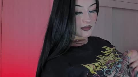 Snapshot of indie_78 chatting on September 26, 7:07 pm Hey  Im Indie follow me on my instagram  online show from September 26, 7:07 pm