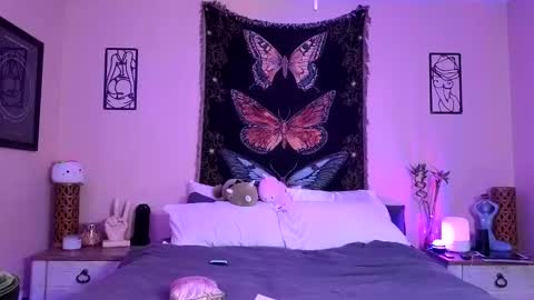 Indigo Bay online show from April 11, 1:21 am