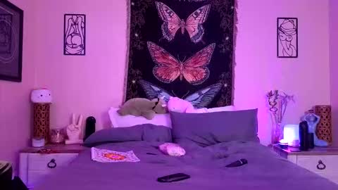 Indigo Bay online show from April 14, 4:51 am