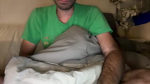 Snapshot of indiscriminator chatting on December 12, 4:37 am just1dude online show from December 12, 4:37 am