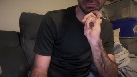 Snapshot of indiscriminator chatting on January 28, 6:27 am just1dude online show from January 28, 6:27 am