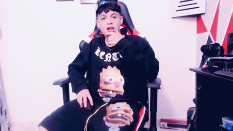 Snapshot of indomitablebeast chatting on December 7, 4:42 am matias online show from December 7, 4:42 am