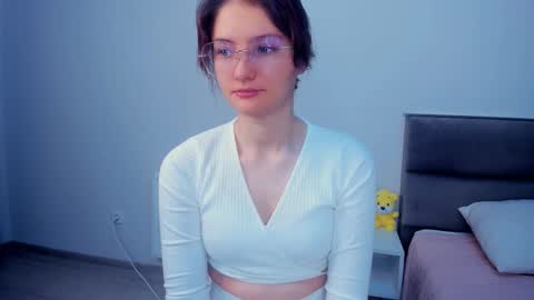 Kira online show from November 11, 4:12 am