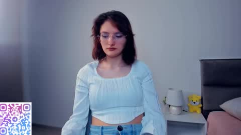 Kira online show from November 18, 4:06 am