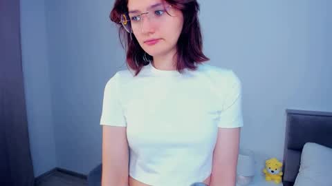 Kira online show from December 1, 4:06 am