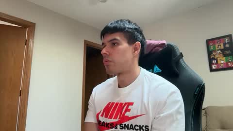 Lucas online show from March 11, 4:57 pm