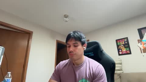 Lucas online show from April 7, 6:19 pm