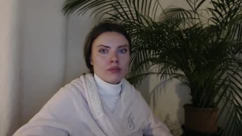 Snapshot of infinitiq45 chatting on December 6, 10:08 pm Sweet girl online show from December 6, 10:08 pm