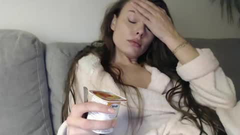 Snapshot of infinitiq45 chatting on January 21, 9:04 pm Sweet girl online show from January 21, 9:04 pm