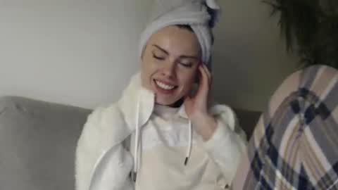 Snapshot of infinitiq45 chatting on February 9, 10:00 pm Sweet girl online show from February 9, 10:00 pm