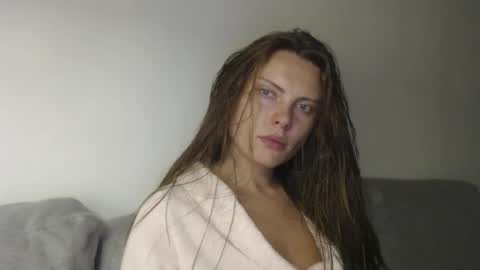 Snapshot of infinitiq45 chatting on September 26, 9:41 pm Sweet girl online show from September 26, 9:41 pm