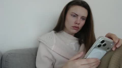 Sweet girl online show from December 18, 11:38 am