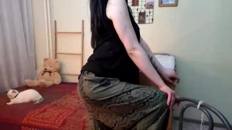 Mia online show from March 12, 3:51 pm