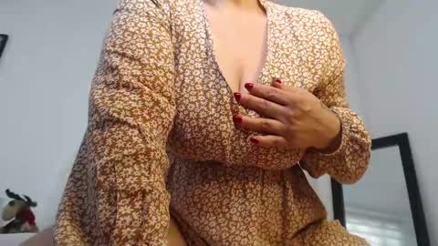            online show from December 19, 3:52 pm