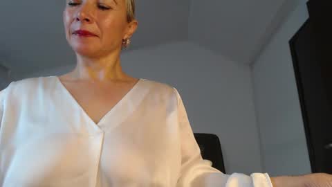            online show from January 14, 11:42 am