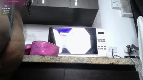 Iniya online show from November 4, 8:08 pm