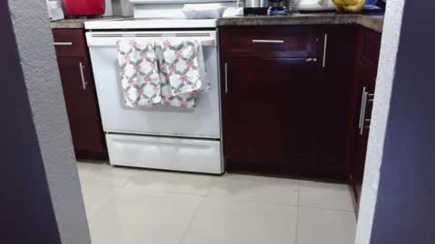 inkcouple27 online show from January 10, 3:52 am