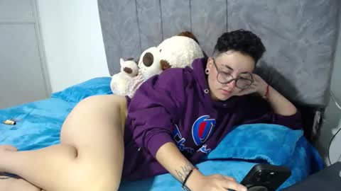 lyan onlyfans n linda online show from April 15, 7:04 am