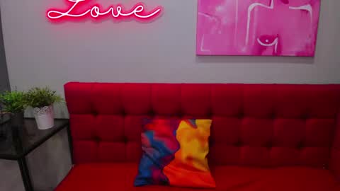 Snapshot of innalovely chatting on June 2, 1:29 am Inna online show from June 2, 1:29 am