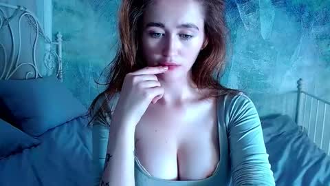 Lina online show from September 26, 5:17 pm