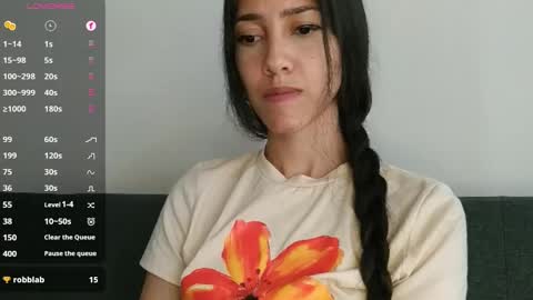 Laroa online show from November 6, 8:43 pm