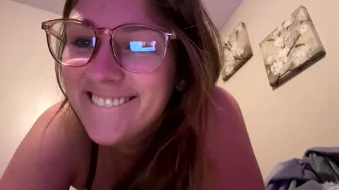 innocentlilsarah online show from October 20, 6:30 pm