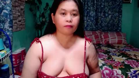Snapshot of inocent_joy chatting on December 30, 2:42 am inocent_joy online show from December 30, 2:42 am
