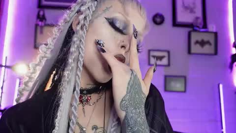   SANIA  online show from February 6, 8:12 pm