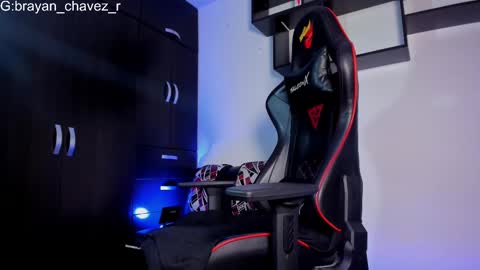 Brayan Chavez online show from February 19, 8:12 am