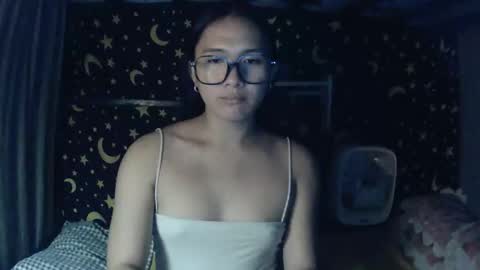 MAXINE online show from November 17, 9:26 am