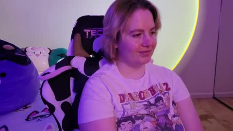 Snapshot of internetfairy_xo chatting on January 26, 7:20 pm Faye online show from January 26, 7:20 pm