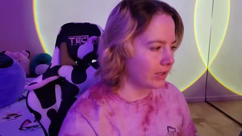 Faye online show from February 26, 8:48 am