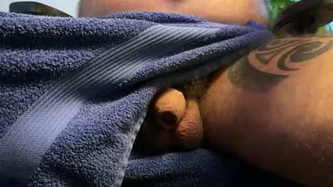 Snapshot of intressiert chatting on December 19, 8:32 am intressiert online show from December 19, 8:32 am